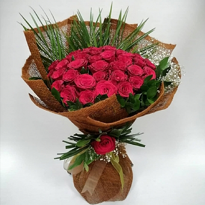 41 Kırmızı Gül Buketi